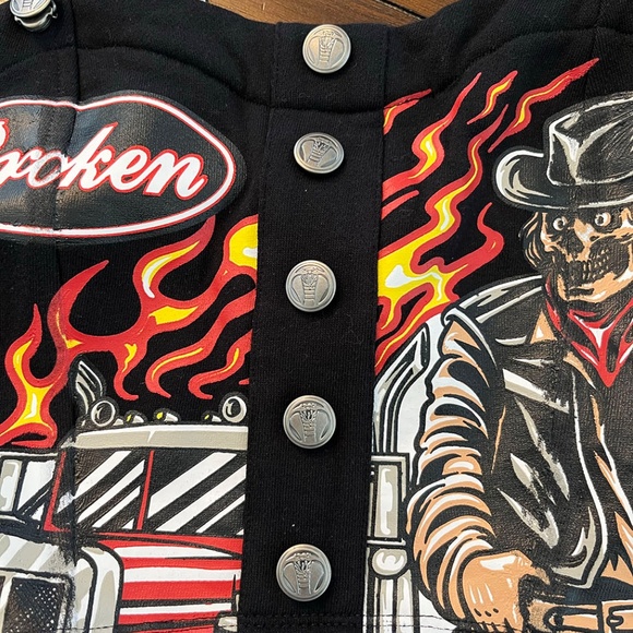 Broken Promises Road Black Front Snap Crop Tank Top Brand New w/Tags Sz S - Picture 4 of 8